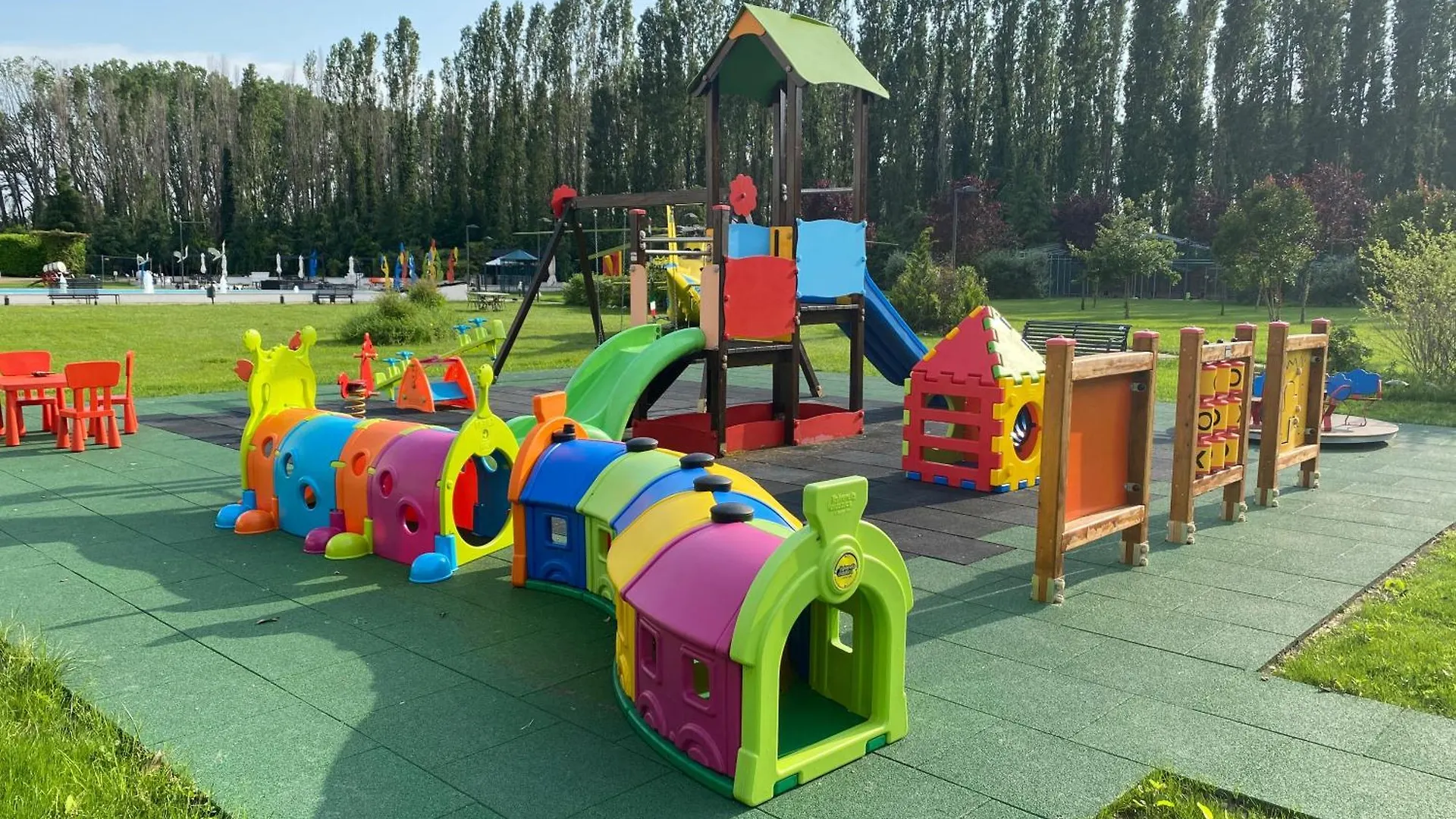 Отель Ibis Styles Milano Est Сеттала