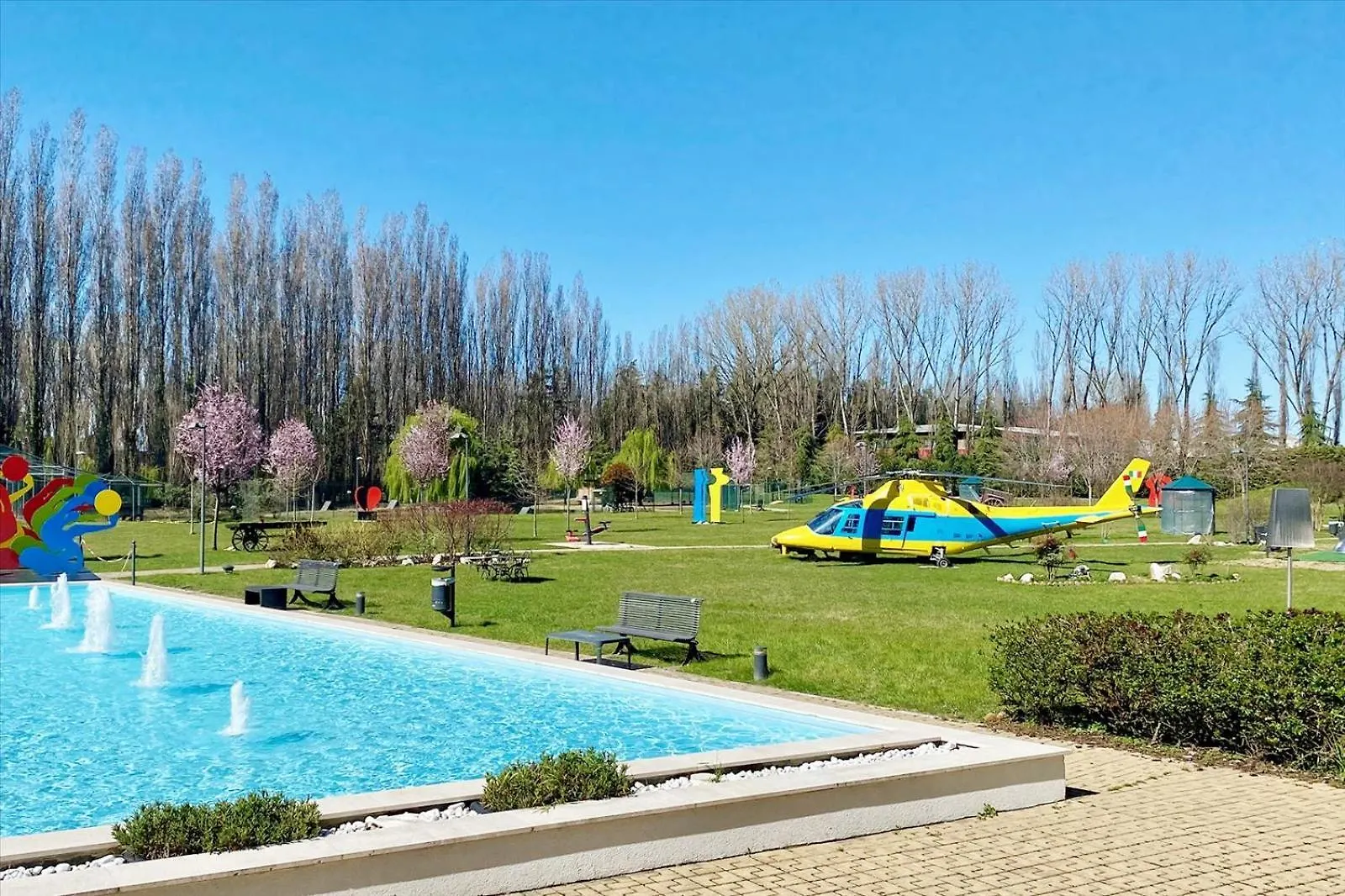 Отель Ibis Styles Milano Est Сеттала