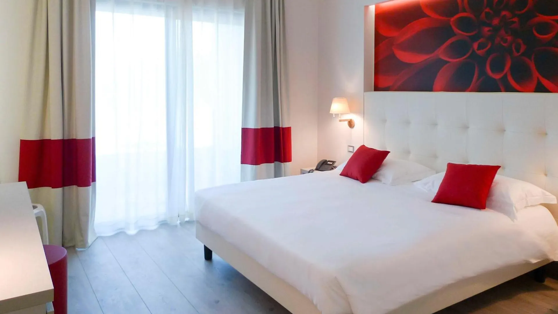 Отель Ibis Styles Milano Est Сеттала 4*,  Италия